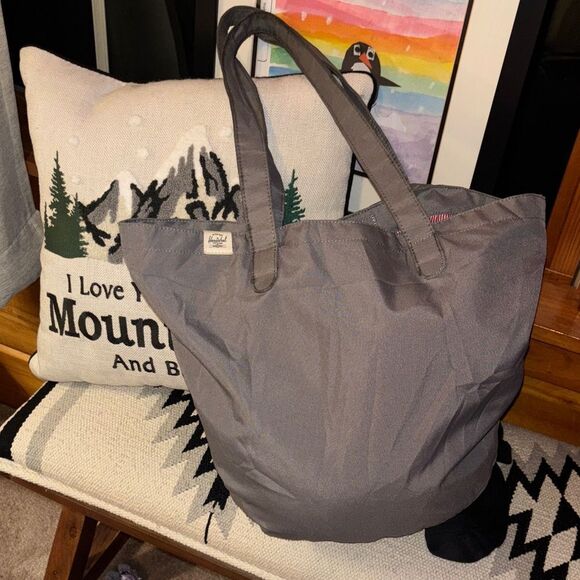 Herschel Supply Company Gray Tote Bag - Picture 1 of 10